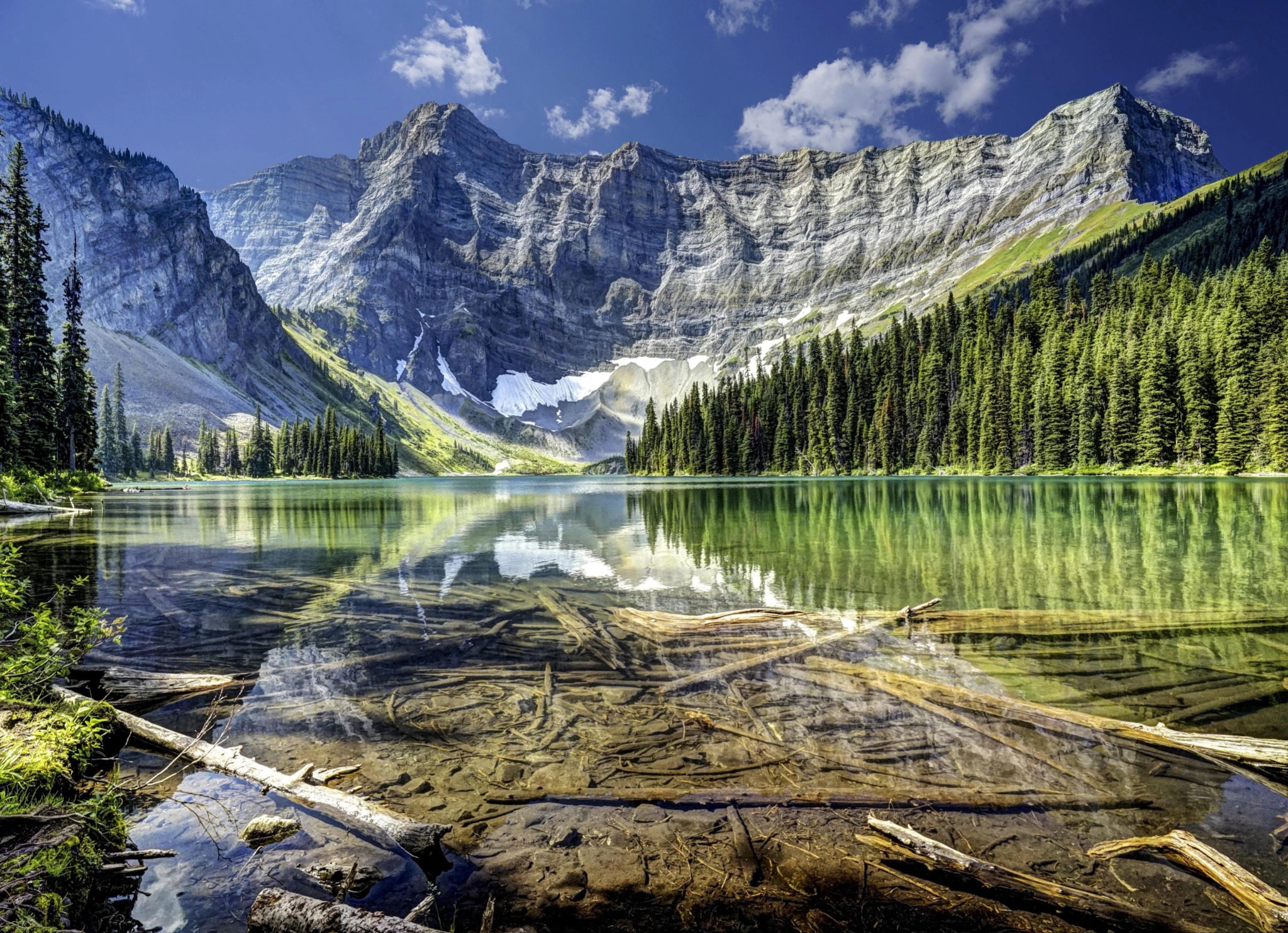Original mountain and lake image