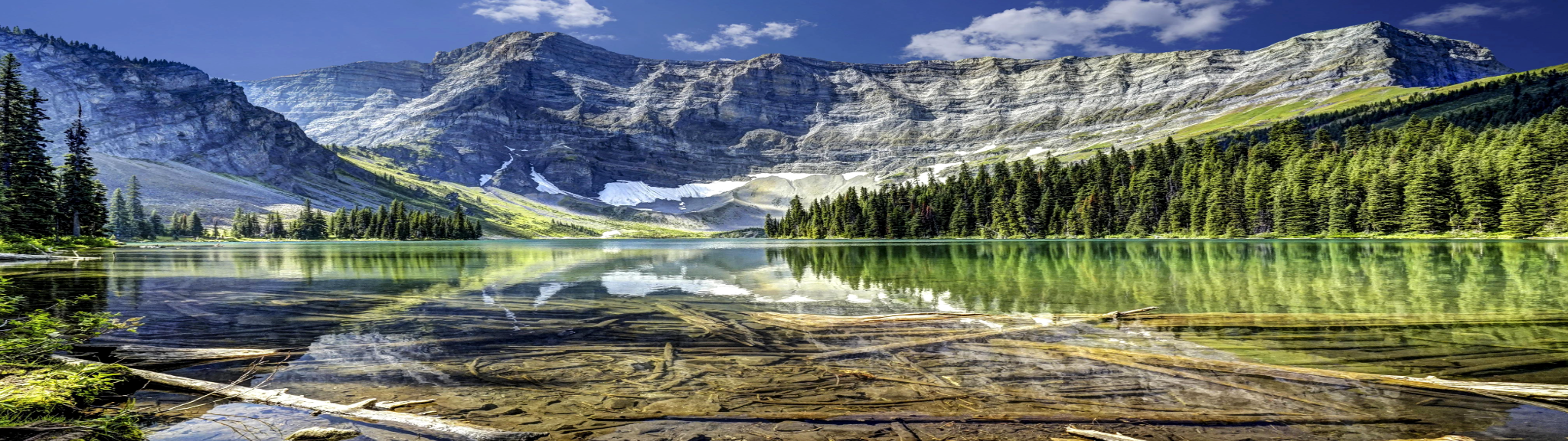 Dual-monitor landscape wallpaper created with ScreenSpan